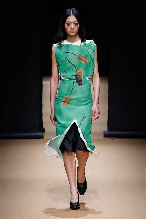 prada spring dresses 2023.